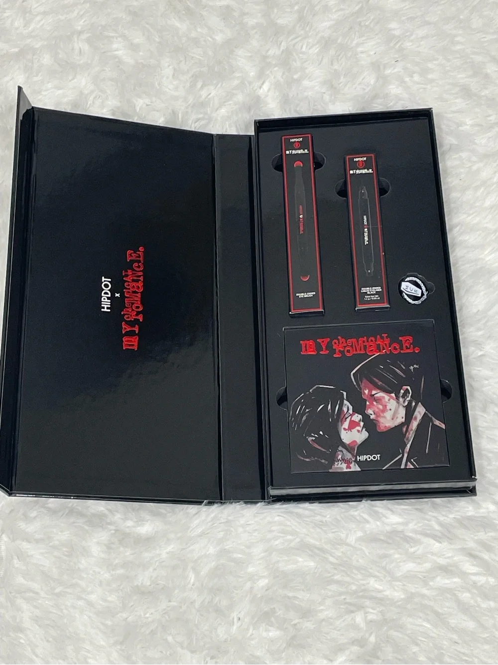 HIPDOT x MY CHEMICAL ROMANCE Collab 3-Piece Makeup Palette Eyeliner Makeup Brush